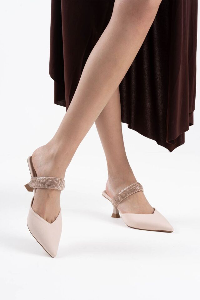 Topuklu Bej Kadın Terlik TR08MS13B