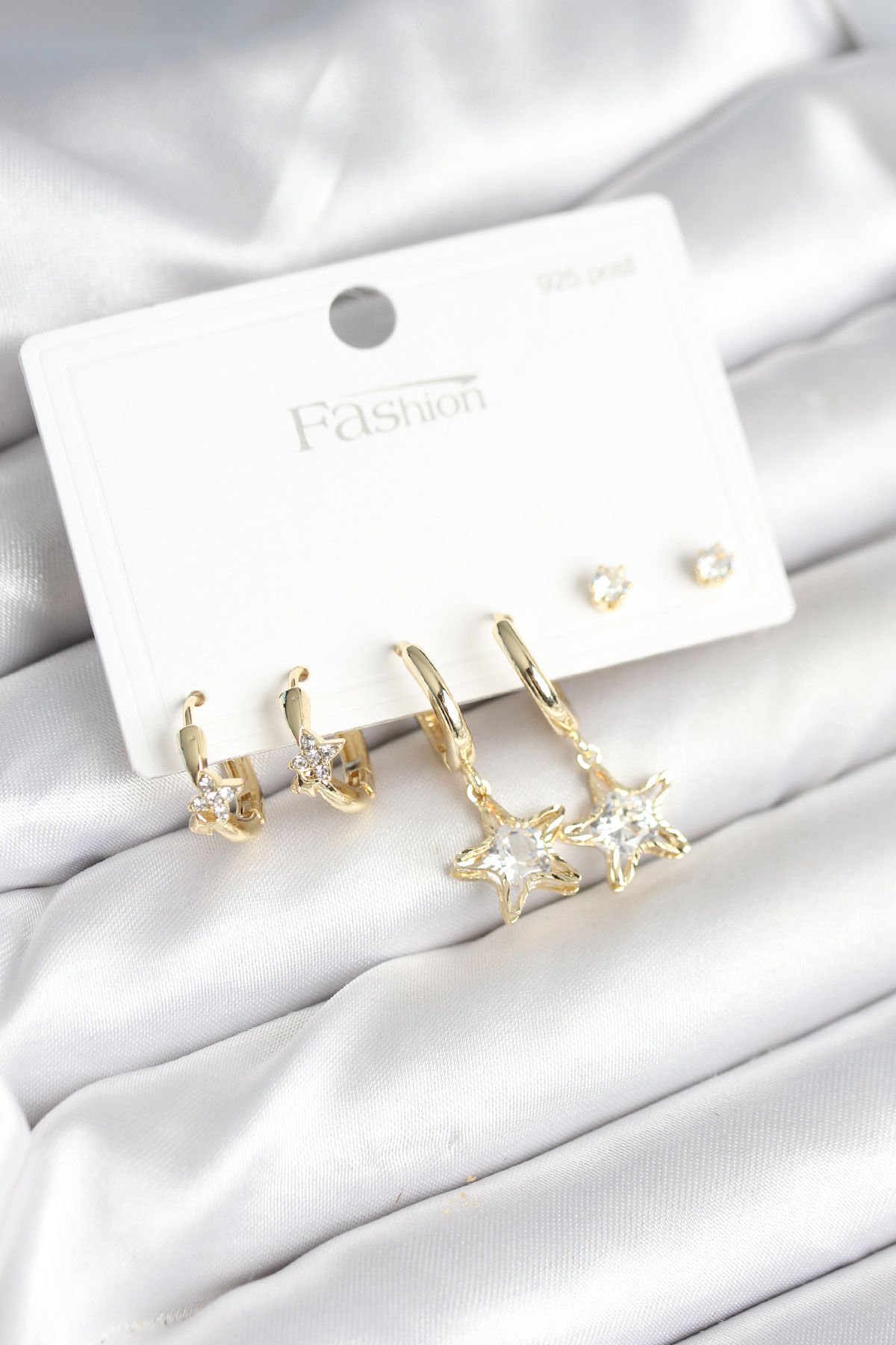 Pirinç Gold Renk Yıldız Model 925 Gümüş Çivili Kadın Küpe Seti