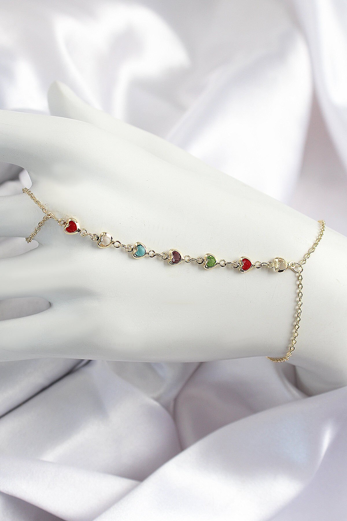 Pirinç Renkli Kalpli Zirkon Taşlı Y Model Gold Renk Kadın Şahmeran