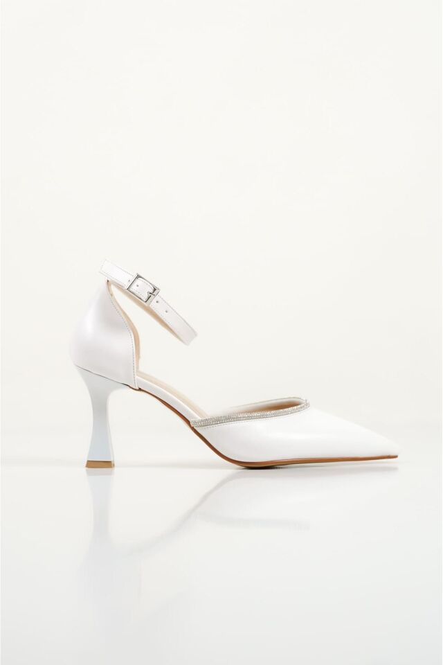 Taşlı Kadın Beyaz Topuklu Ayakkabı TR12MS02B