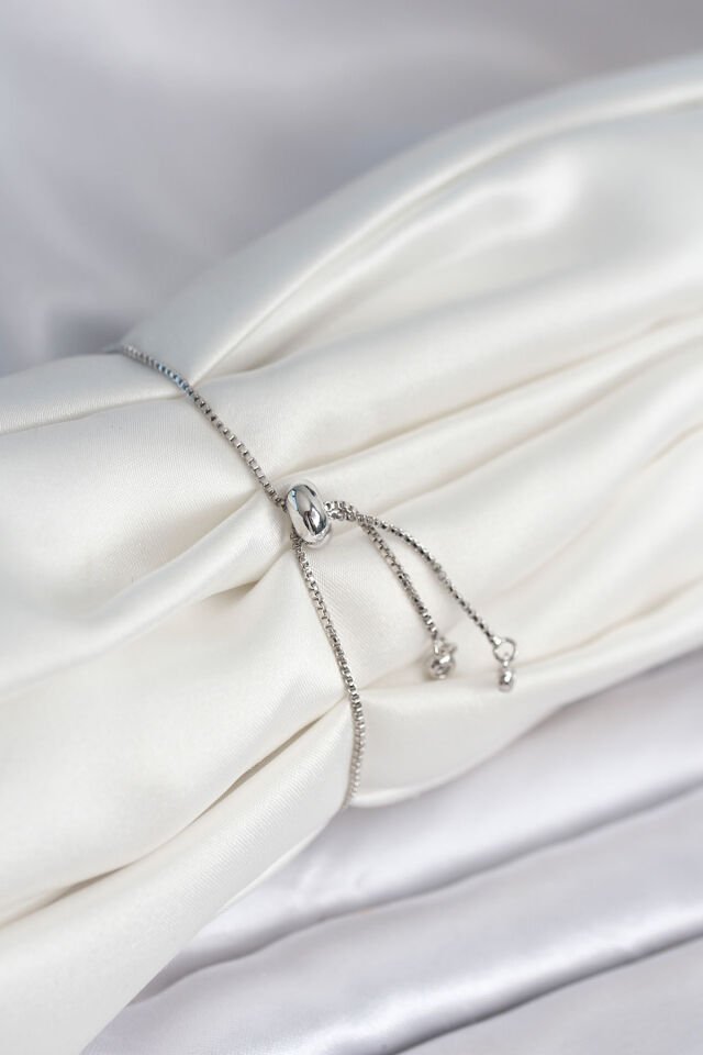 Yıldız Model Asansörlü Gümüş Renk Kadın Bileklik