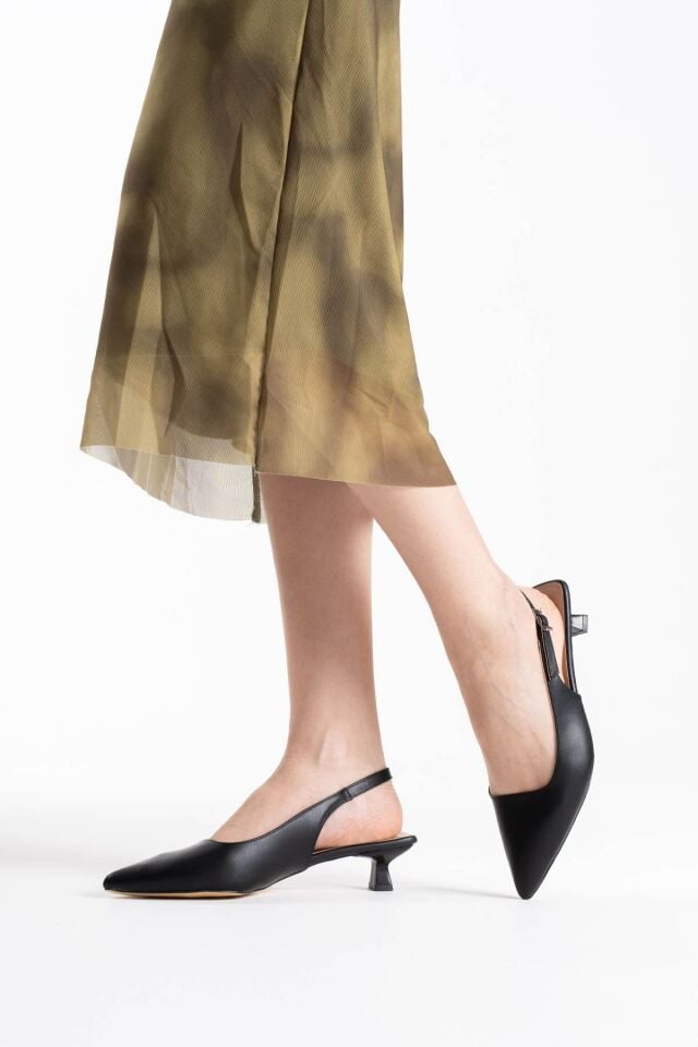 Siyah Cilt Kadın Ayakkabı TR16MS03A