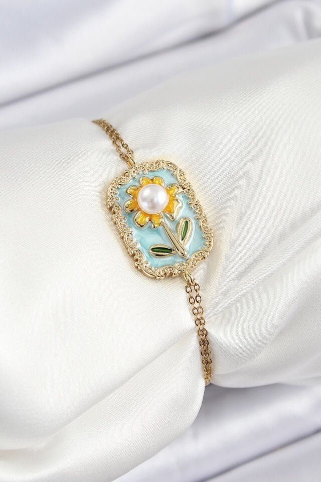 316L Çelik Zincir Turkuaz Mineli Sanatsal Portre İnci Detaylı Papatya Model Gold Renk Kadın Bileklik