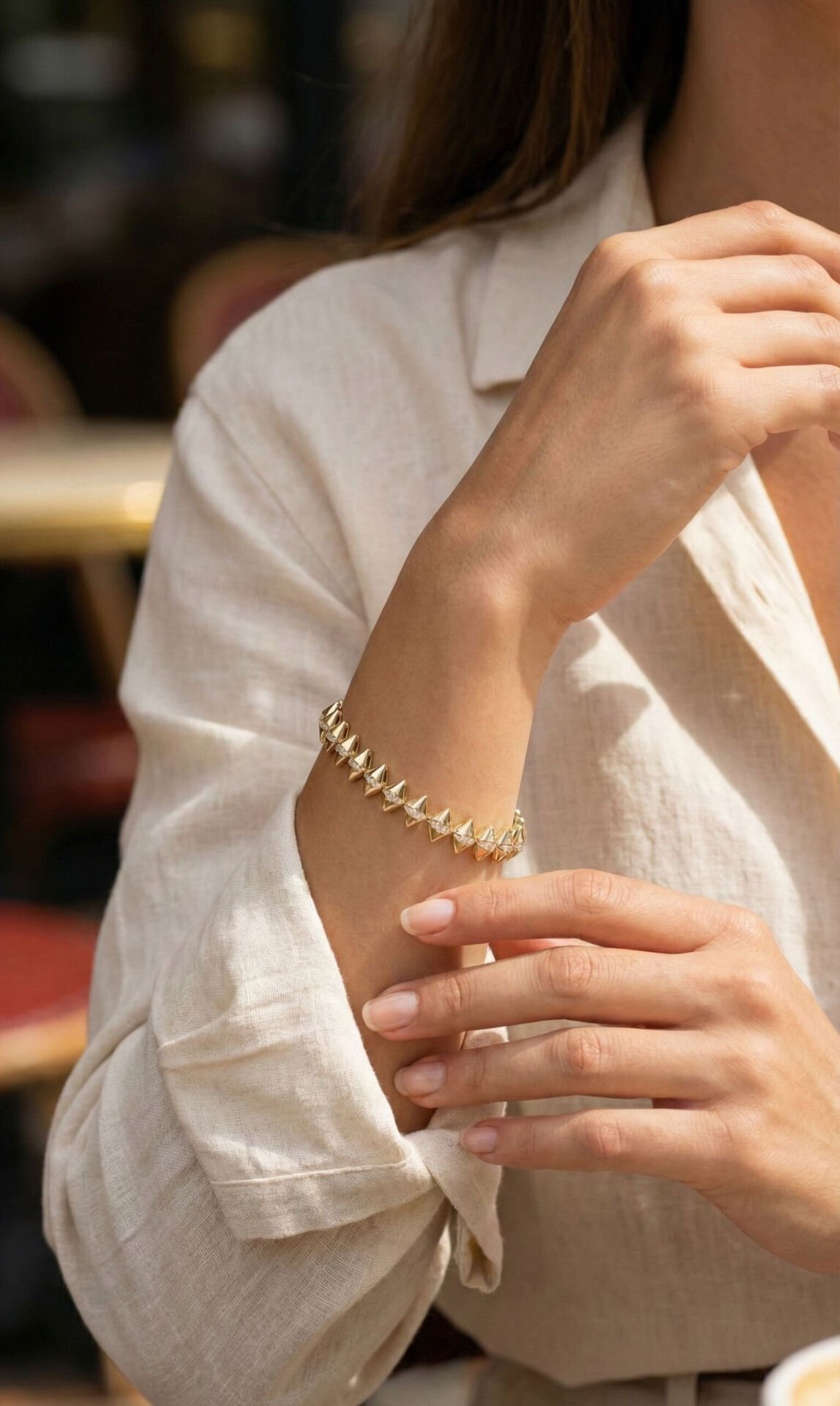 Pirinç Gold Renk Zirkon Taşlı Baklava Model Kadın Bileklik