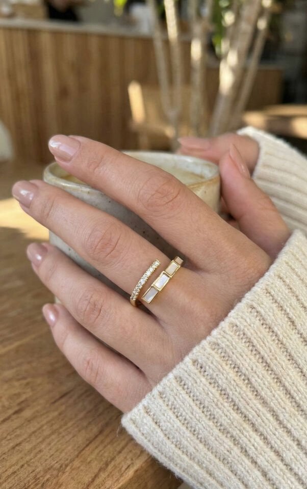 Pirinç Gold Renk Zirkon Taş Detaylı Yılan Model Ayarlanabilir Yüzük