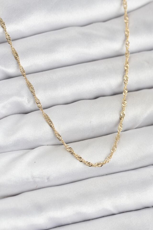 CM 14K Gold Renk Yassı Burgulu Model Kadın Kolye