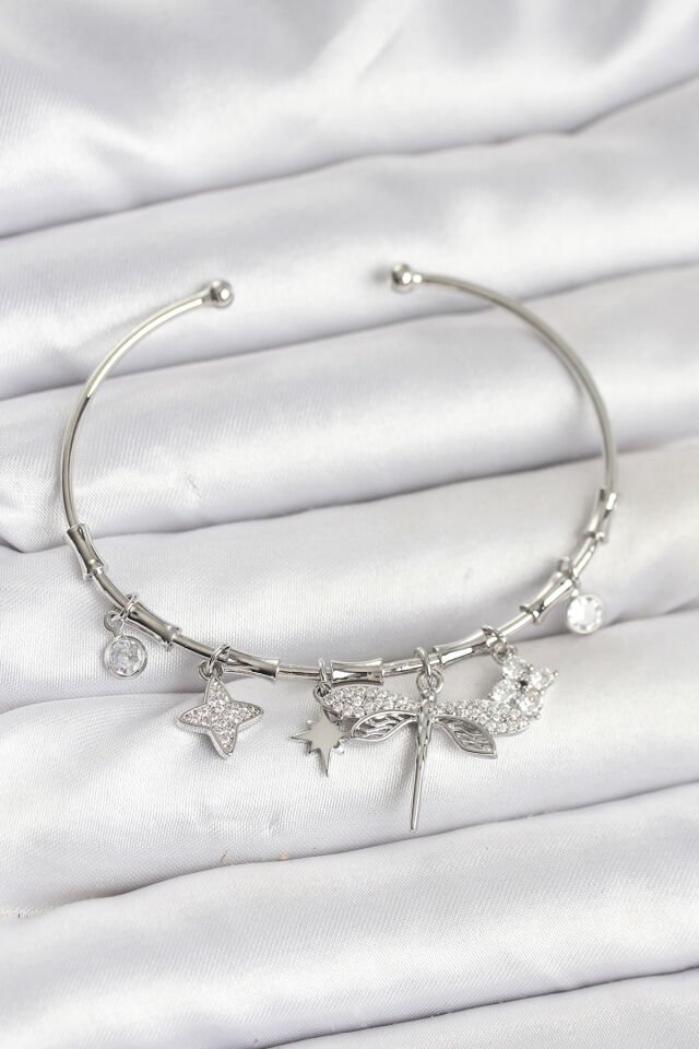 Yusufçuk Charmlı Gümüş Renk Pirinç Kadın Bileklik