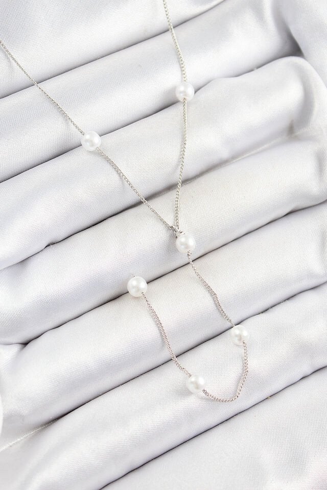 Pirinç İnci Figürlü Y Model Gümüş Renk Kadın Kolye