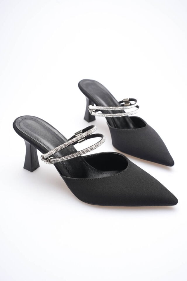 Kadın Taşlı Siyah Saten Topuklu Ayakkabı TR12MS04A