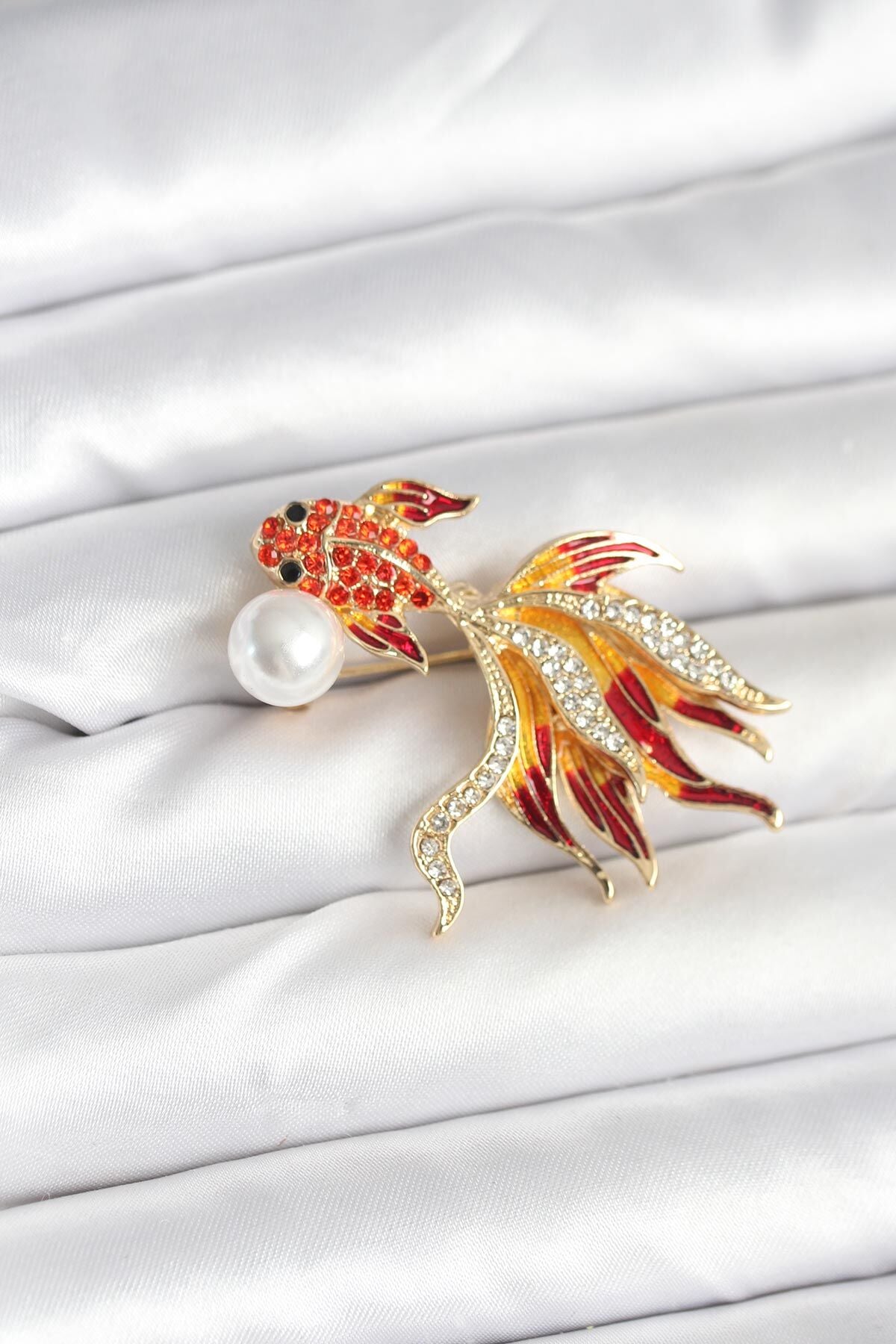 Japon Balığı Model Broş