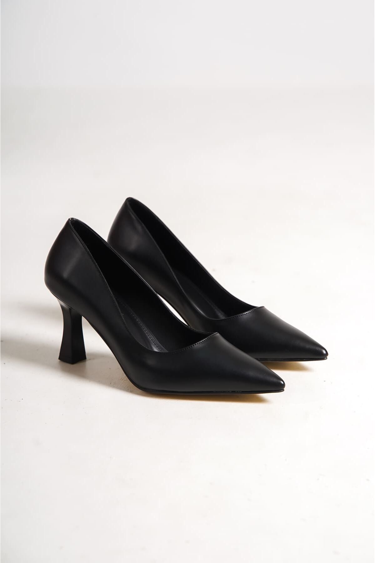 Kadın Siyah Stiletto TR12MS06A