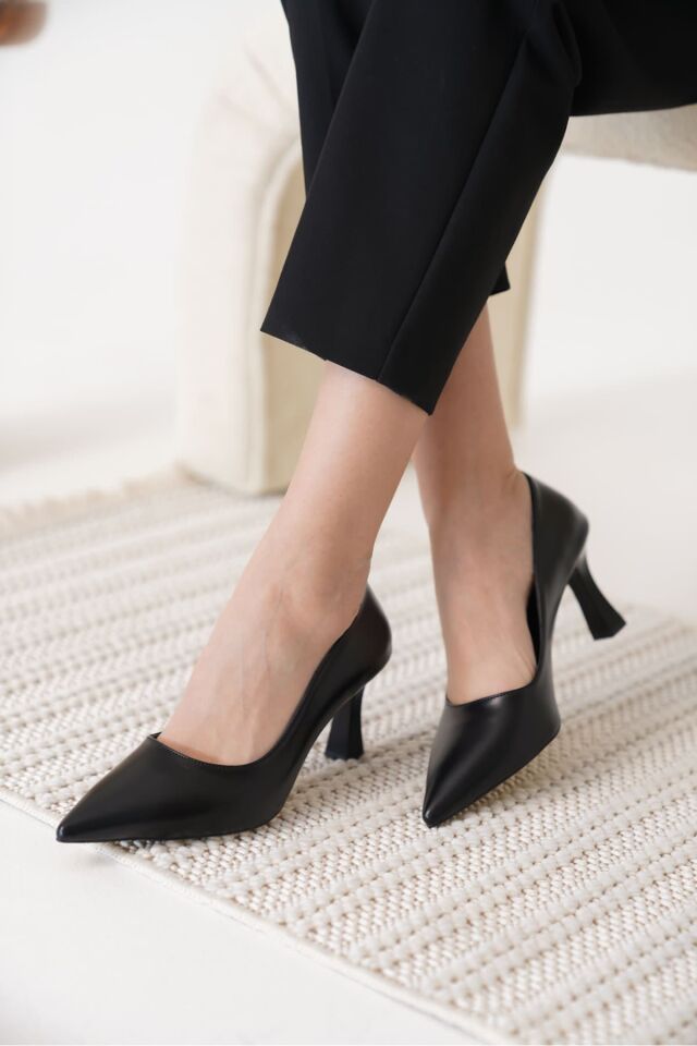 Kadın Siyah Stiletto TR12MS06A