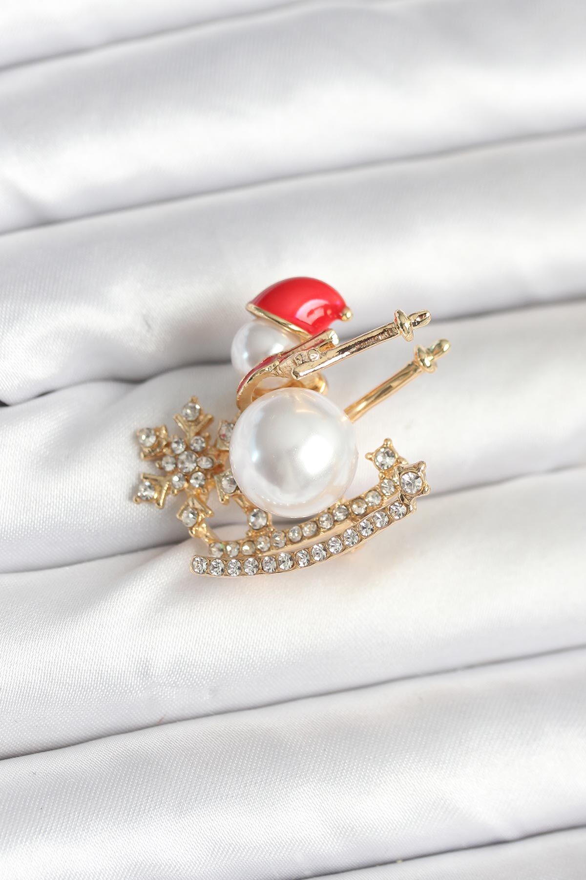 Kızaklı Kardan Adam Model Yılbaşı Temalı Broş