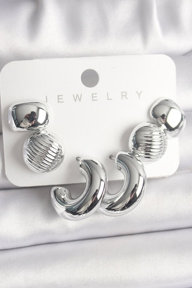 Gümüş Renk İşlemeli Daire Halka Model CCB Platik Kadın Küpe Seti