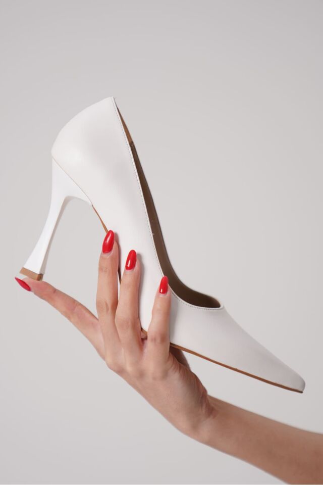 Mat Beyaz Kadın Stiletto TR18MS03D