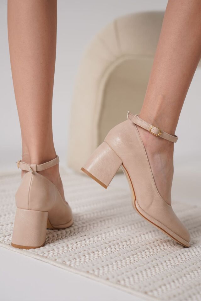 Kadın Mat Nude Topuklu Ayakkabı TR18MS06B