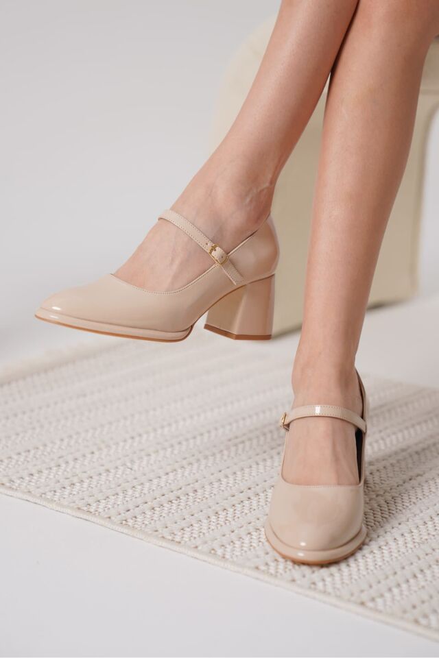 Nude Rugan Kadın Topuklu Ayakkabı TR18MS07B