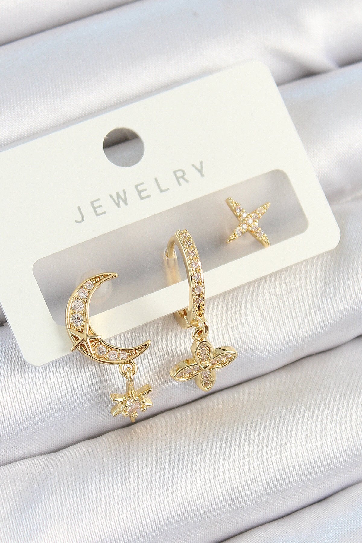 Pirinç Zirkon Taşlı Çiçek Ve Ay Model Gold Renk 3'lü Çift Kadın Küpe Set