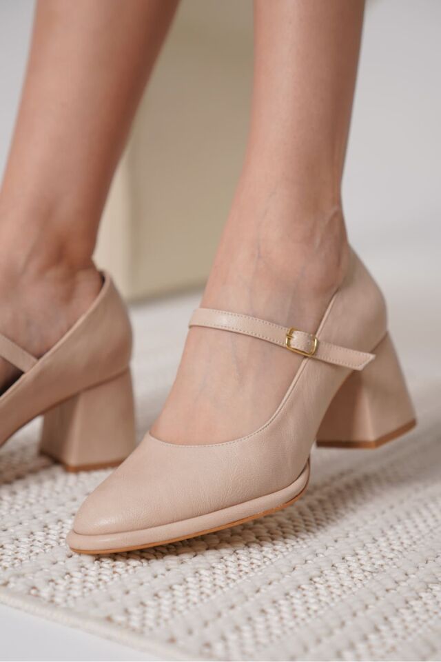 Nude Cilt Kadın Topuklu Ayakkabı TR18MS07D