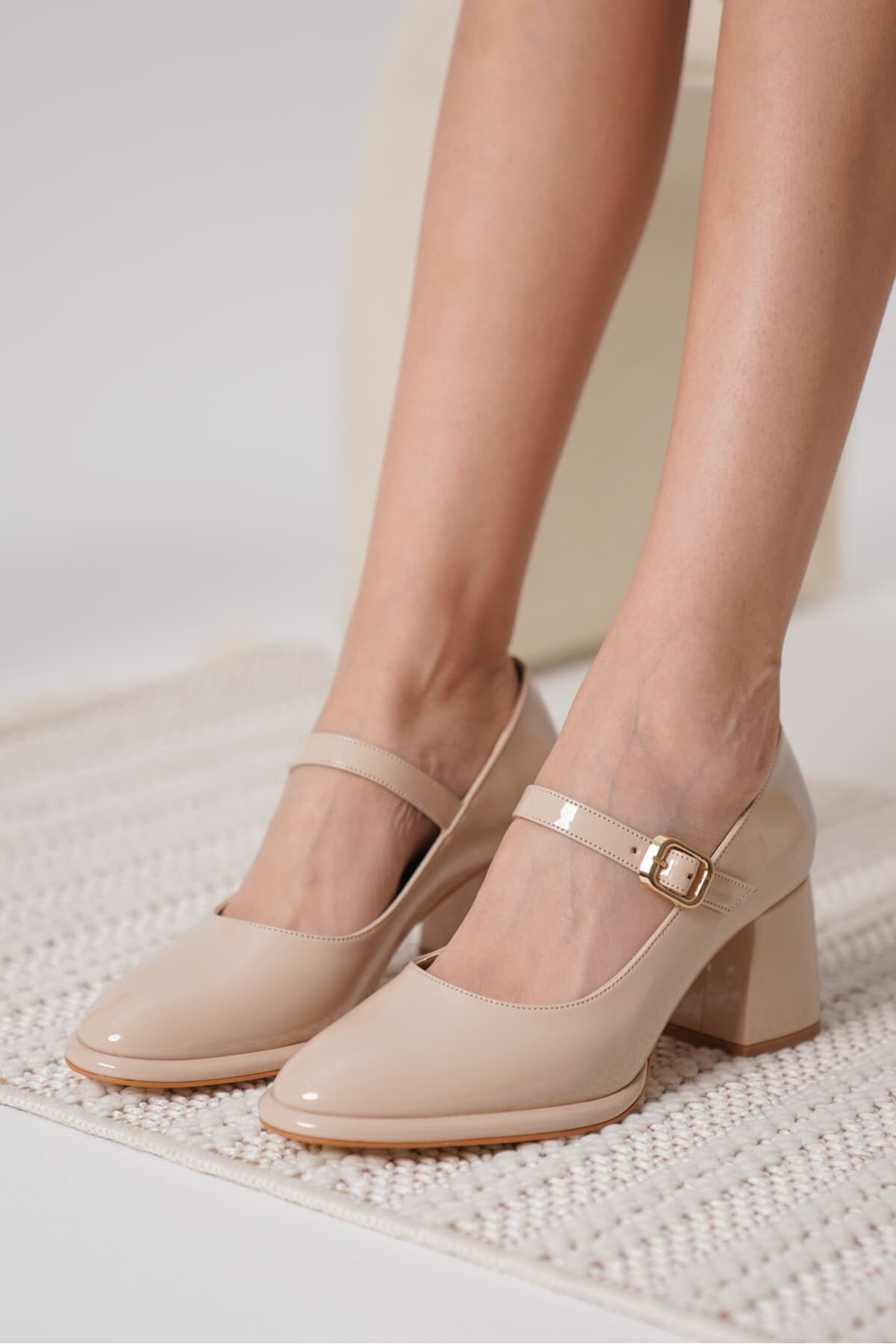 Nude Rugan Kadın Topuklu Ayakkabı TR18MS08B