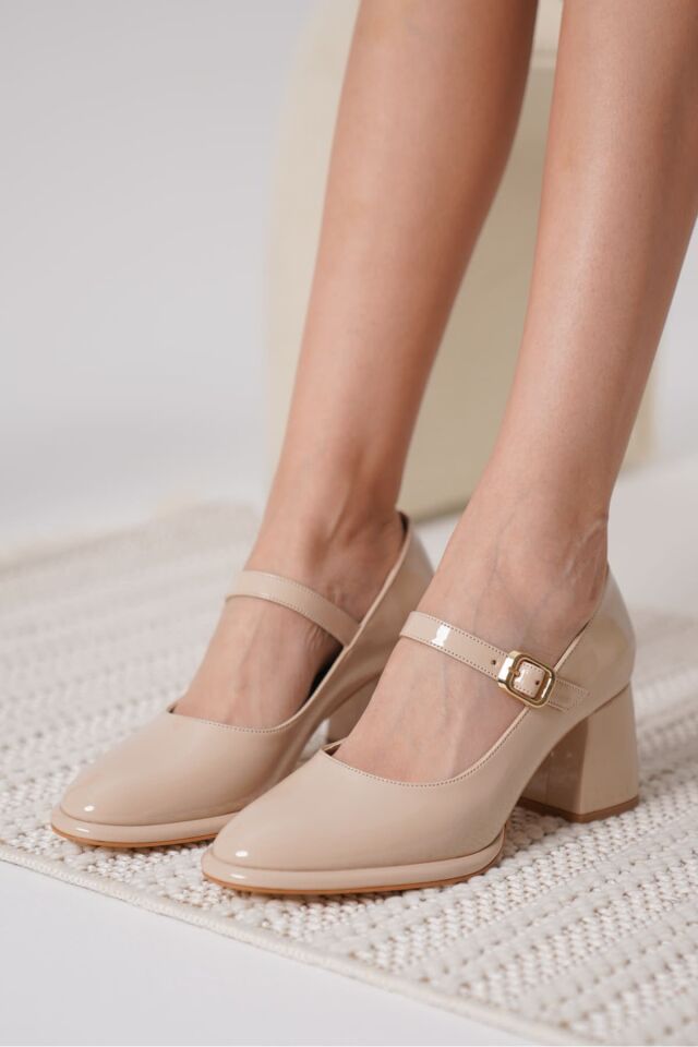 Nude Rugan Kadın Topuklu Ayakkabı TR18MS08B