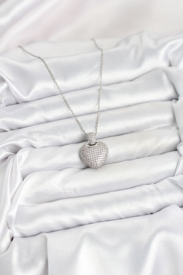 316L Çelik Zincir Gümüş Renk Zirkon Taşlı Kalpli Kadın Kolye