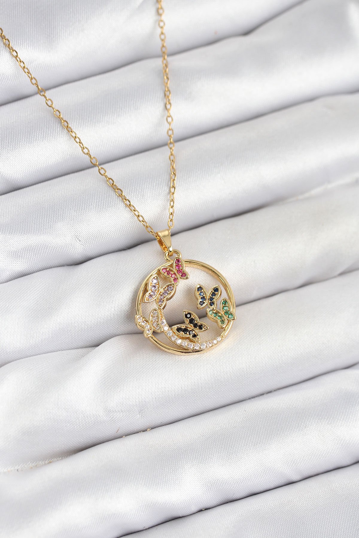 316L Çelik Zincir Gold Renk Zirkon Taşlı Kelebekli Kadın Kolye