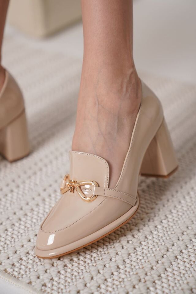 Nude Rugan Kadın Topuklu Ayakkabı TR18MS10B