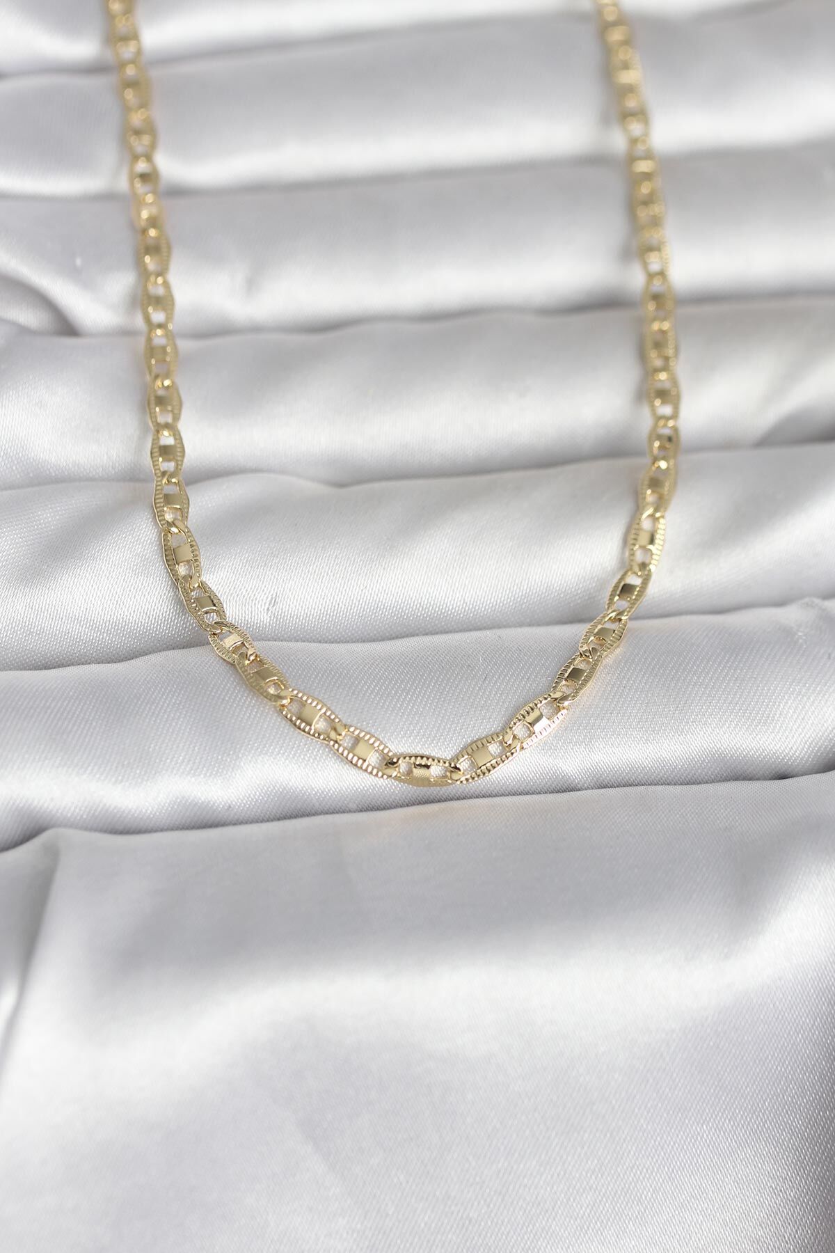 CM 14K Gold Renk Lazer Kesim Zincirli Model 60 cm Kadın Kolye