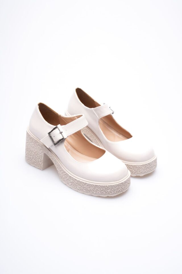 Kadın Bej Rugan Günlük Ayakkabı TR06MS05B