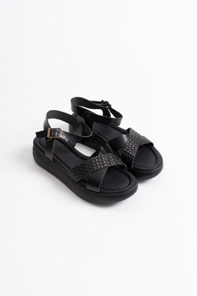 Siyah Hakiki Deri Sandalet TR31MY58A