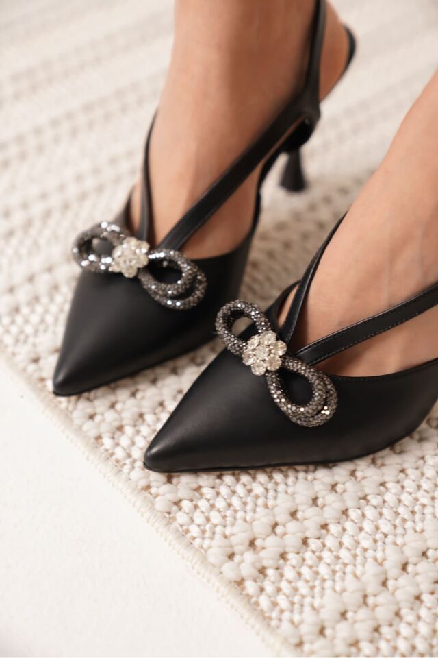 Kadın Siyah Topuklu Ayakkabı TR08MS38A