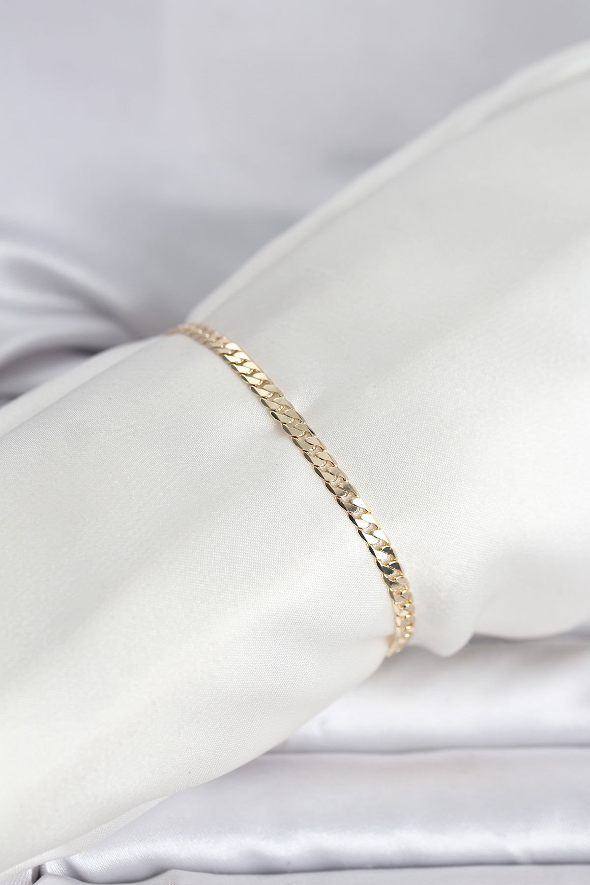 CM 14K Gold Renk Zincirli Model Kadın Bileklik