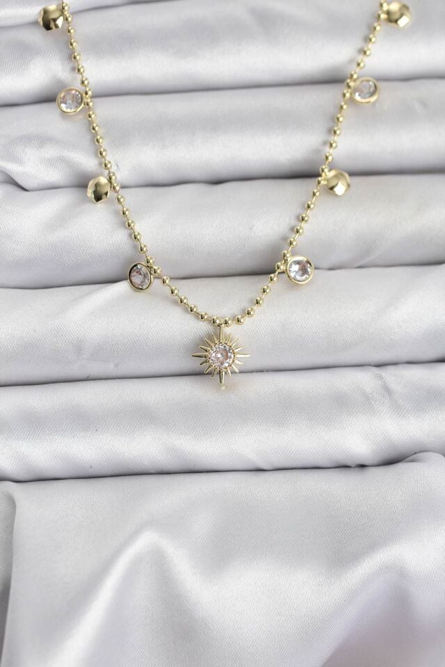 Zirkon Taşlı Kutup Yıldızı Model Pirinç Gold Renk Kadın Kolye