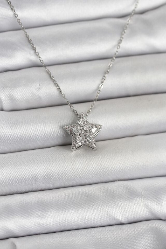 316L Çelik Zincir Gümüş Renk Zirkon Taşlı Yıldız Model Kadın Kolye
