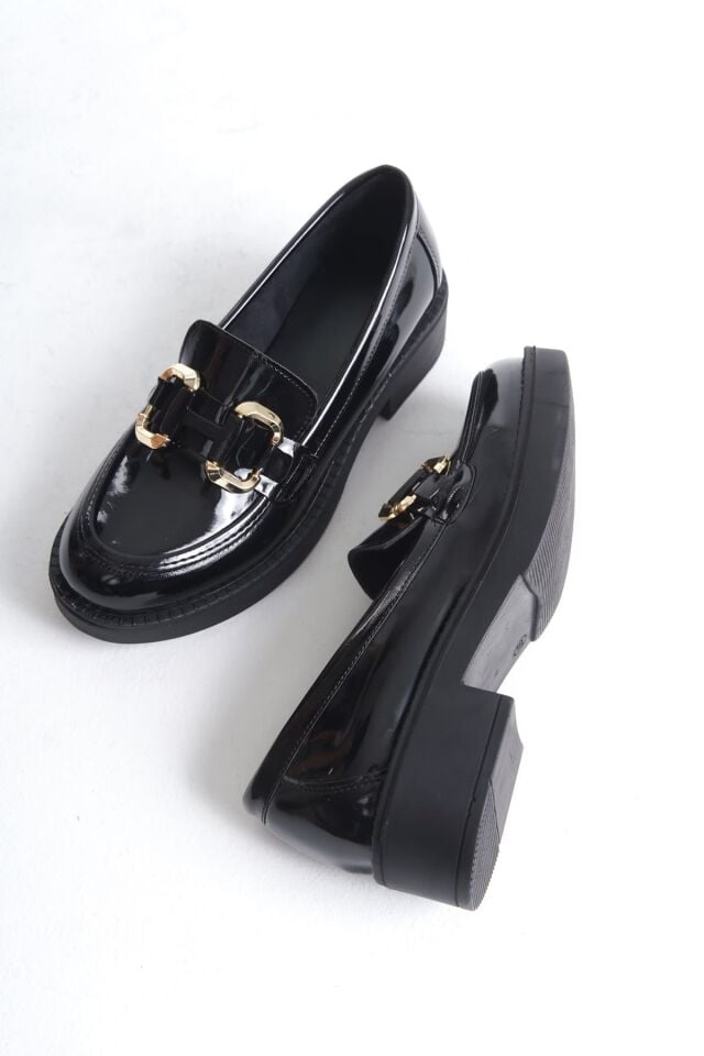 Rugan Siyah Gold Tokalı Kadın Loafer TR17MS02A