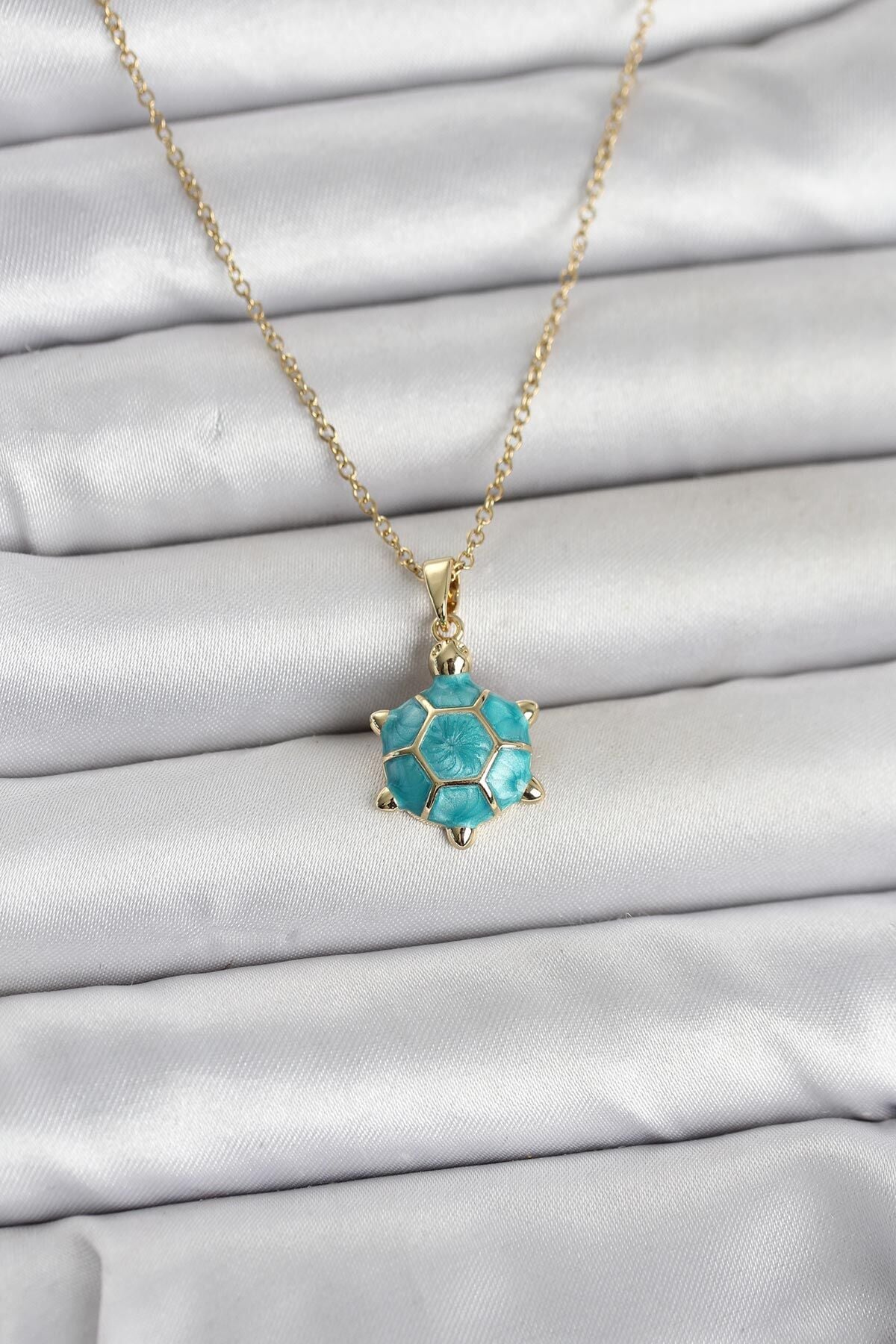 316L Çelik Zincir Gold Renk Kaplumbağa Model Kadın Kolye