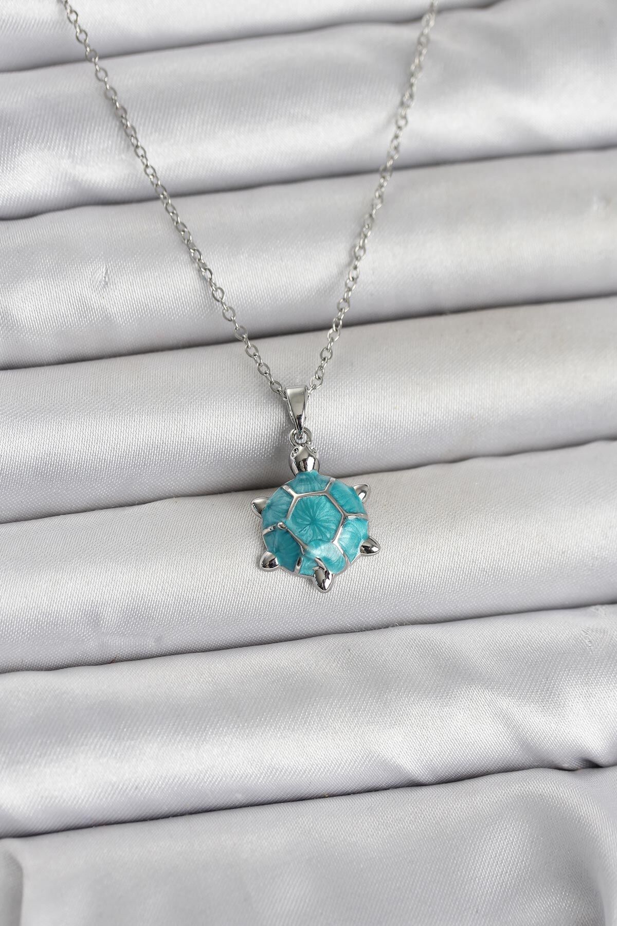 316L Çelik Zincir Gümüş Renk Kaplumbağa Model Kadın Kolye