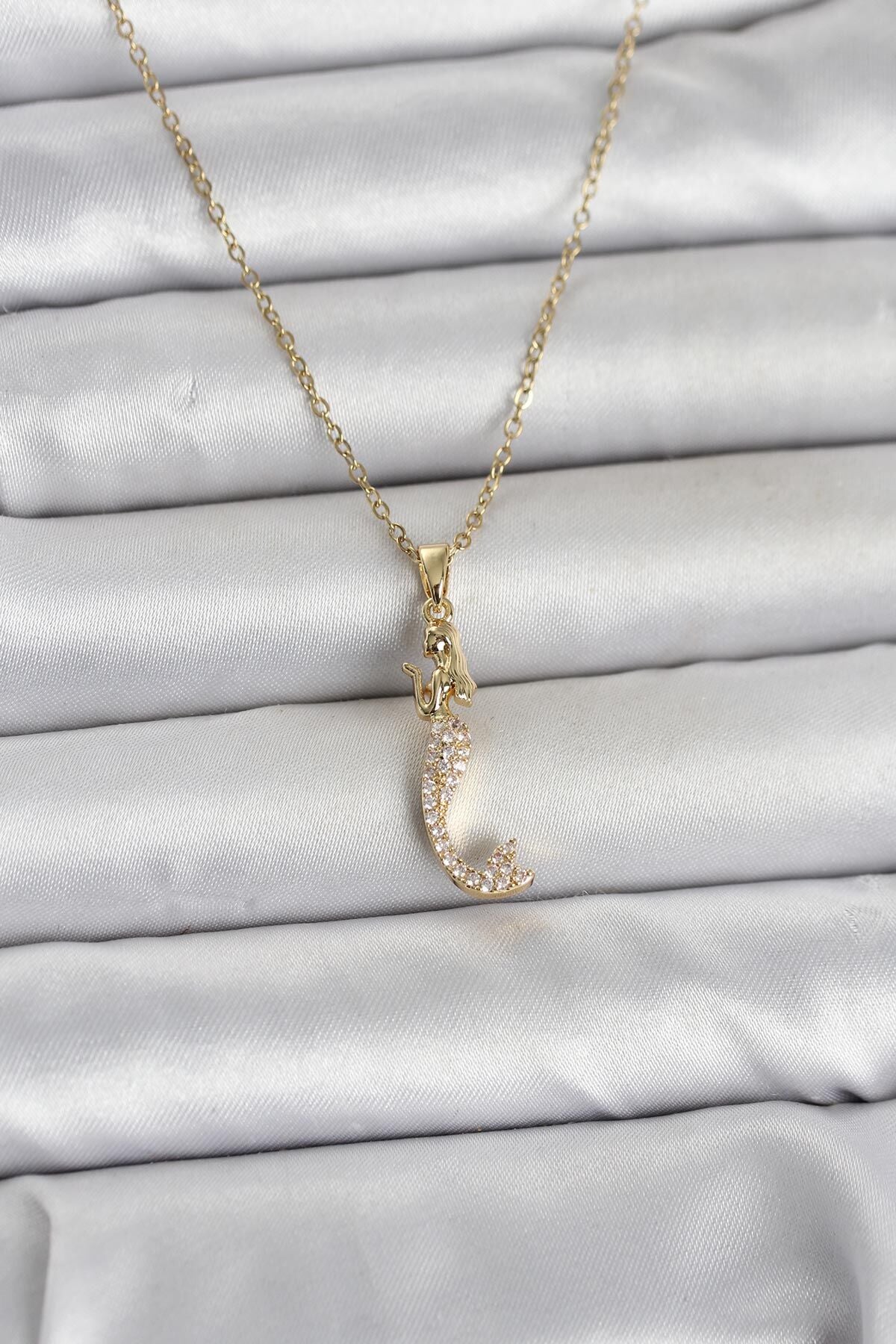 316L Çelik Zincir Gold Renk Zirkon Taşlı Deniz Kızı Model Kadın Kolye