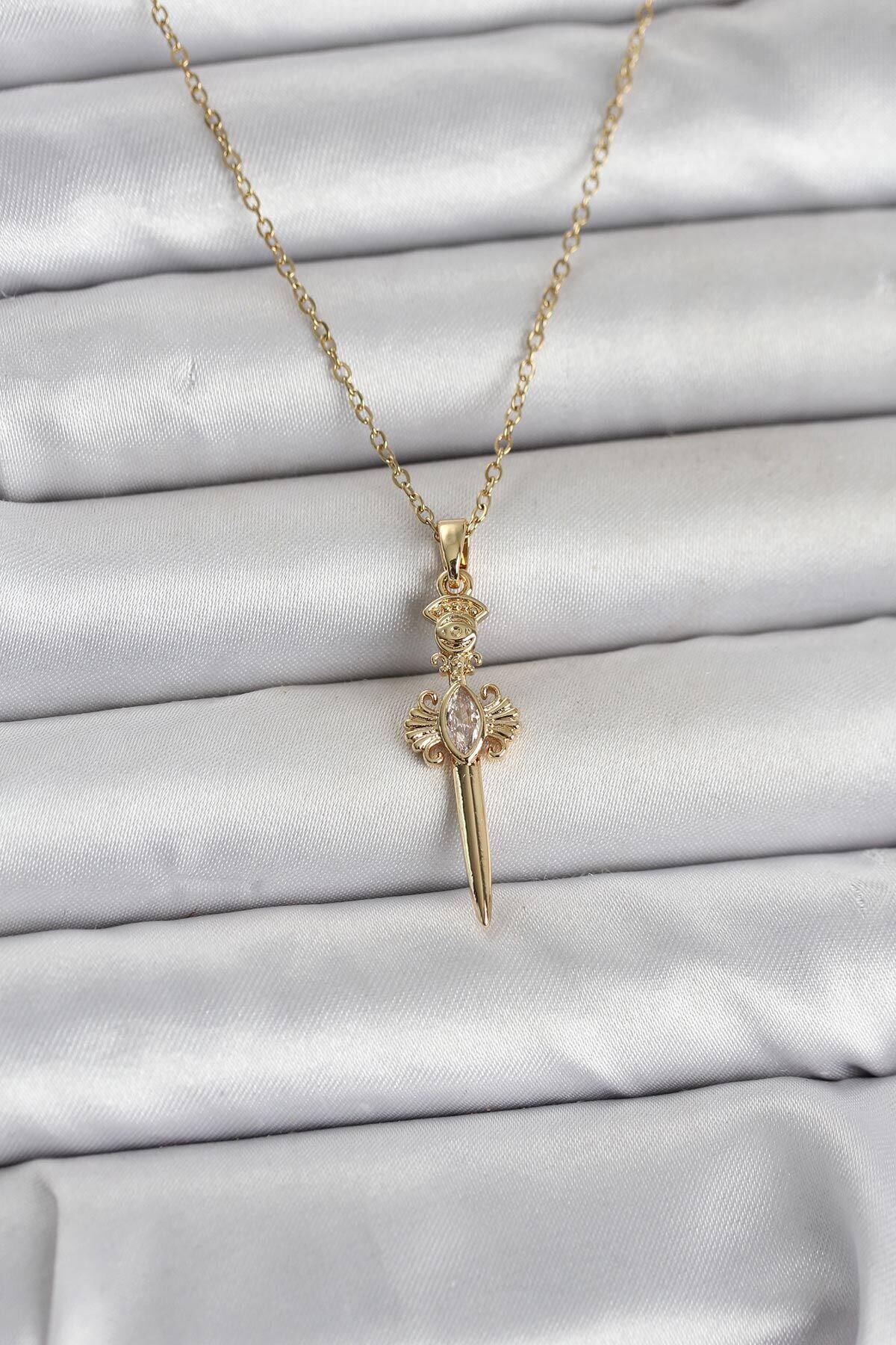 316L Çelik Zincir Gold Renk Kılıç Model Kadın Kolye