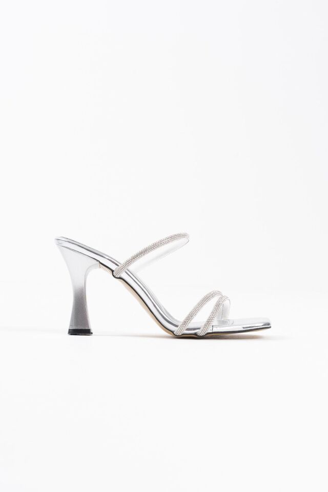 Gümüş Ayna Taşlı Kadın Topuklu Terlik TR20MY01E