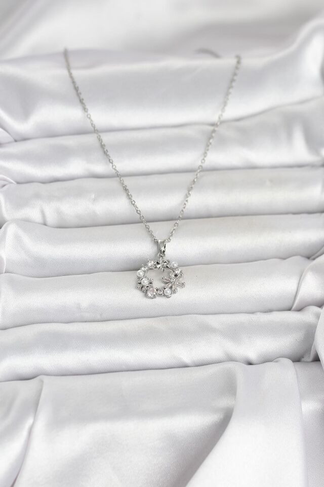 316L Çelik Zincir Gümüş Renk İncili Çiçek Model Kadın Koyle