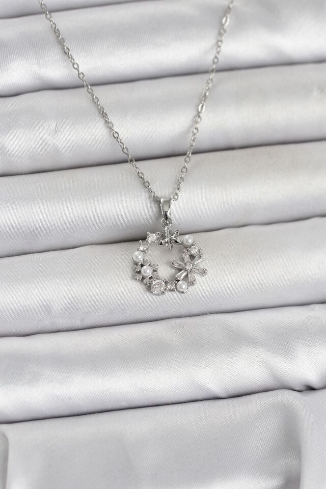 316L Çelik Zincir Gümüş Renk İncili Çiçek Model Kadın Koyle