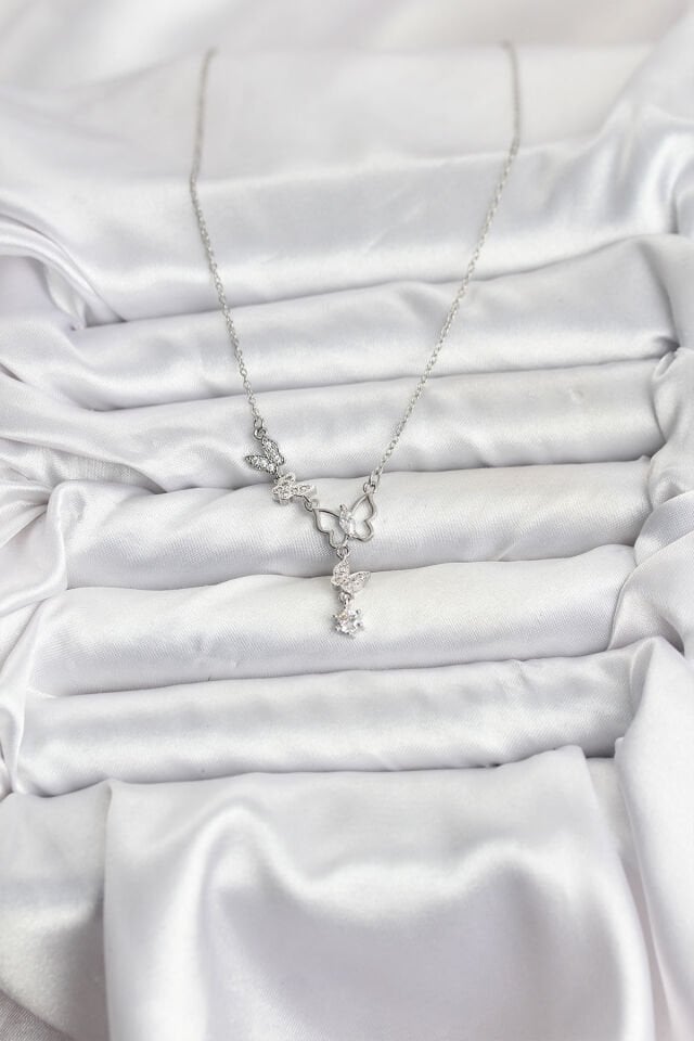 316L Çelik Zincir Gümüş Renk Kelebek Model Kadın Kolye