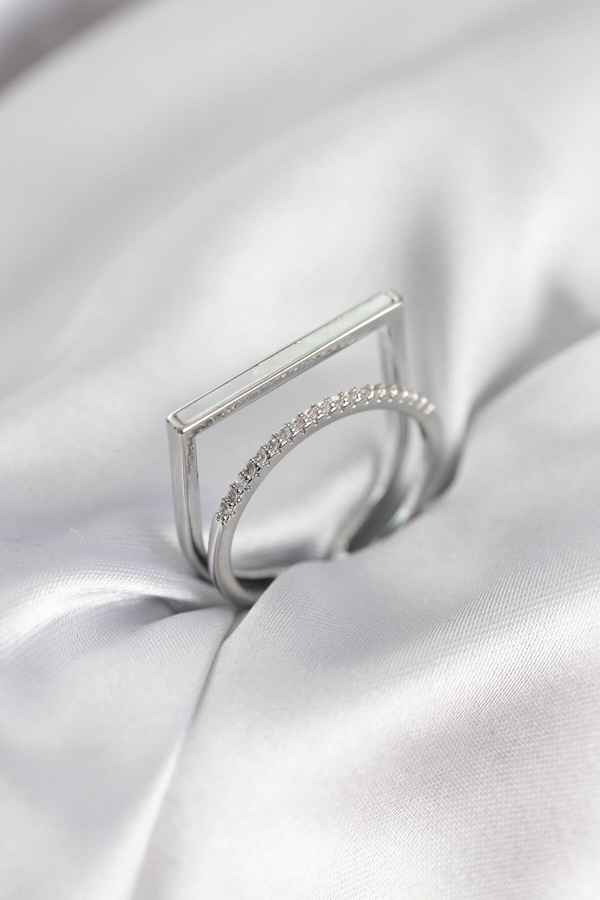 Gümüş Renk Sedefli Zirkon Taşlı 2'li Kadın Yüzük