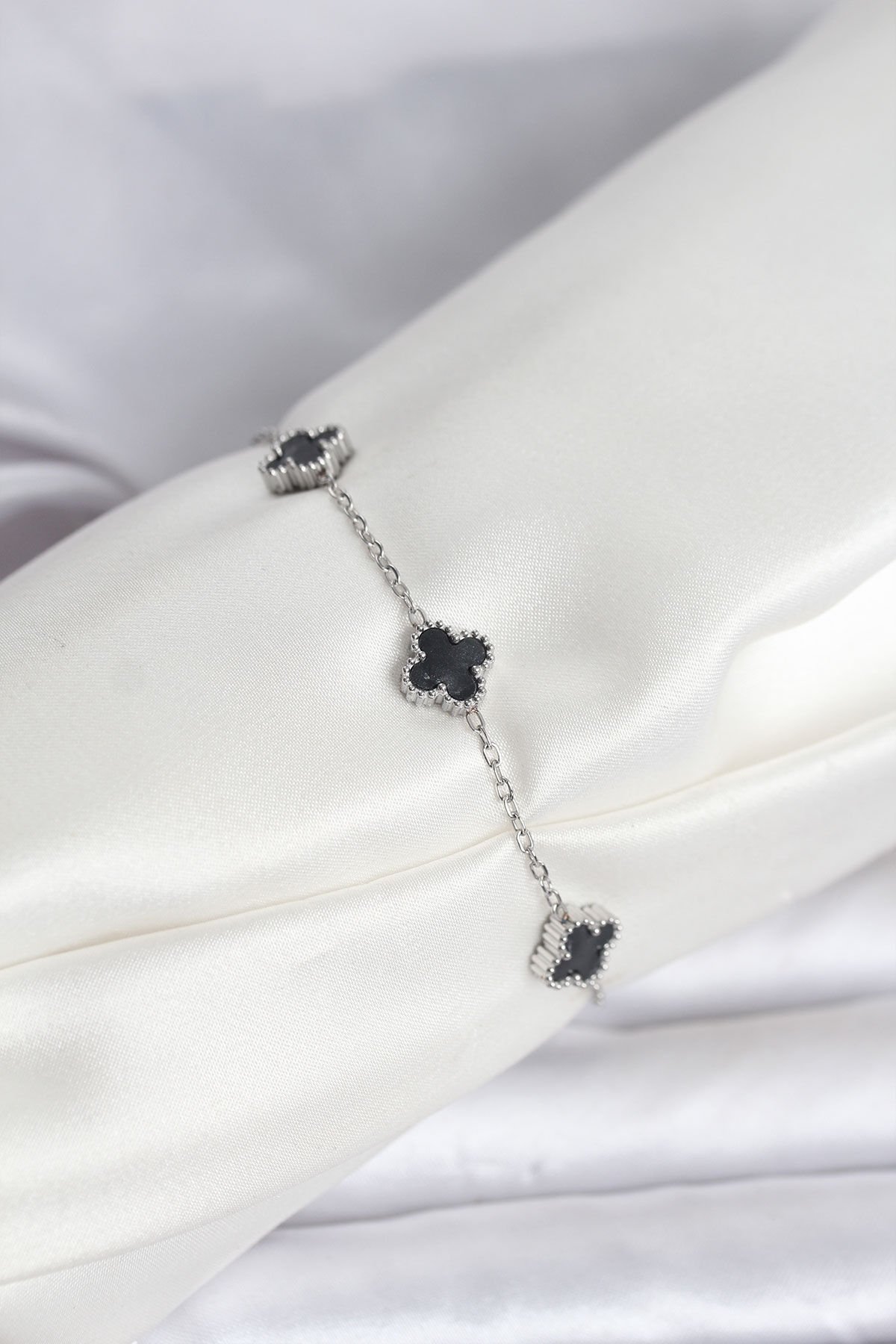 316L Çelik Gümüş Renk Siyah Baby Boy Yonca Bileklik