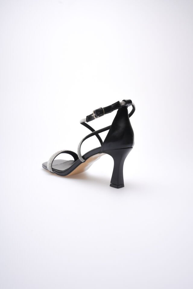 Siyah Kadın Topuklu Sandalet TR12MY03A