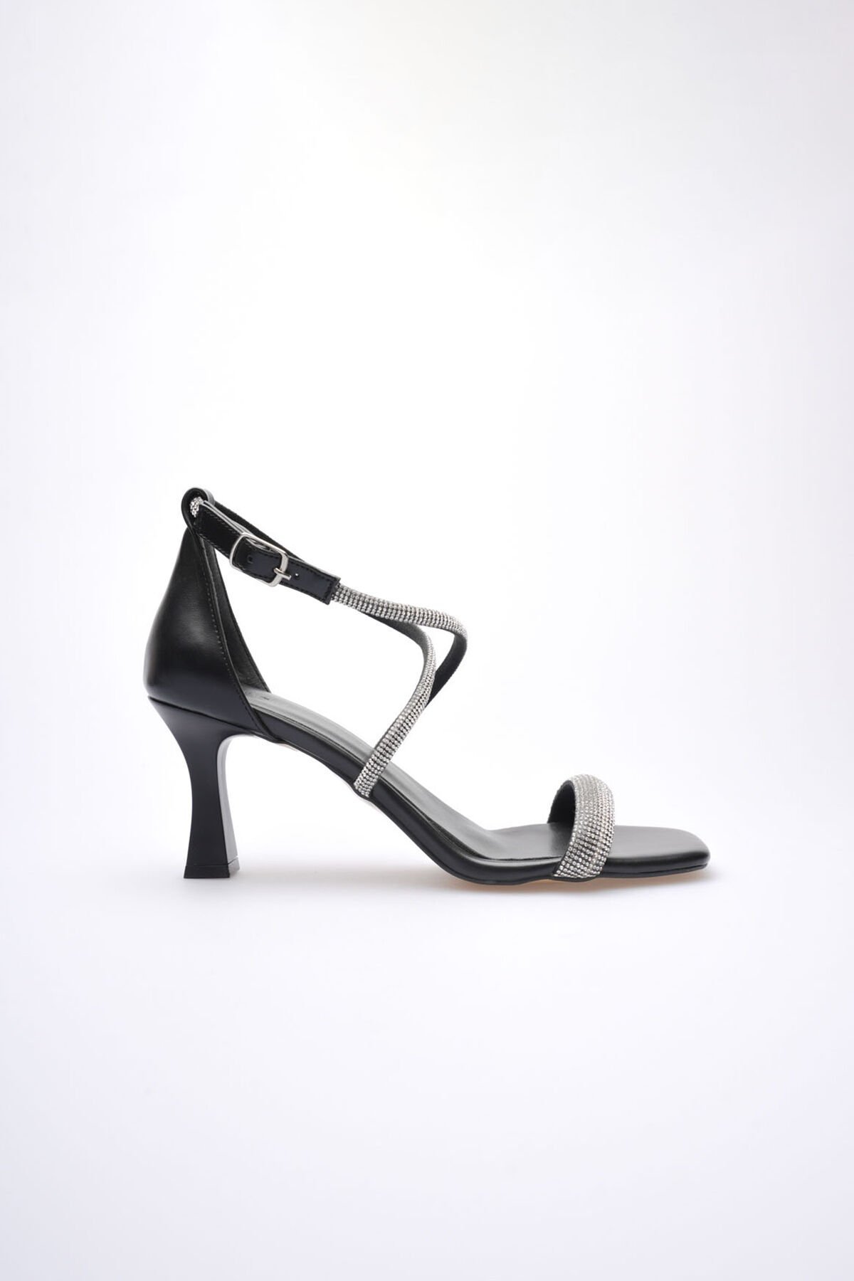 Siyah Kadın Topuklu Sandalet TR12MY03A