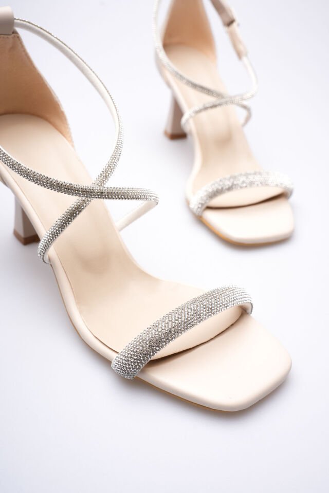 Bej Kadın Topuklu Sandalet TR12MY03C