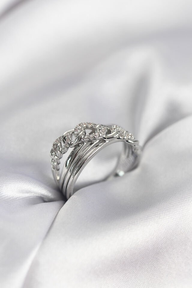 Gümüş Renk Zirkon Taşlı Zincir Model Kadın Yüzük